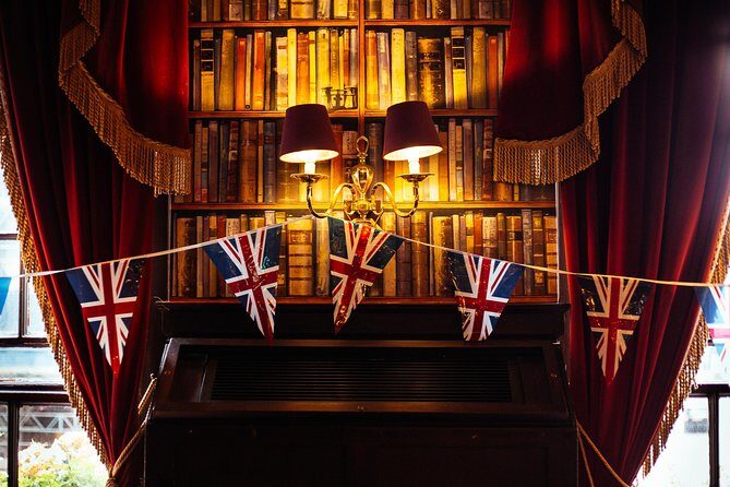 Treasures of London: The Royal Family Private Tour - Borough Market: the foodie start that keeps the tour grounded