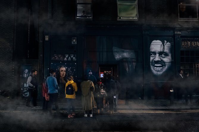 Ultimate Jack the Ripper : Guided Tour of London - From St Marys Whitechapel Church Memorial to the “Recently Gentrified” Streets