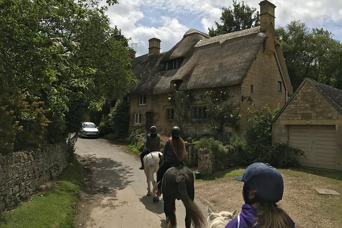 Undiscovered Cotswolds Private Tour - Lower Slaughter: the “most romantic” village style, with access limits on purpose