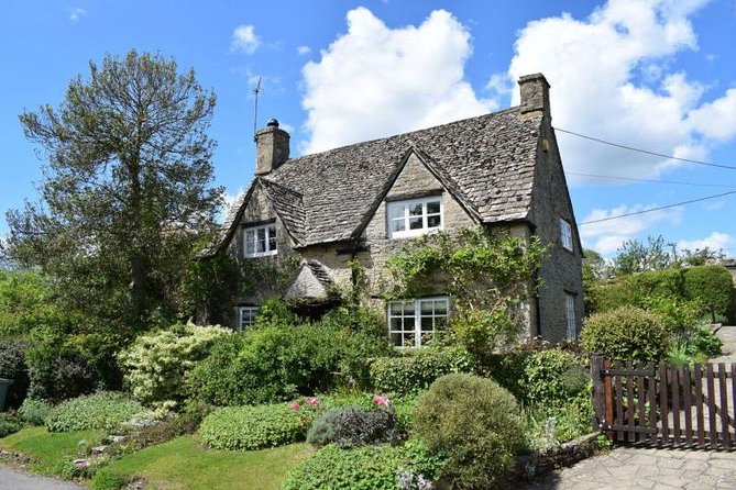 Undiscovered Cotswolds Private Tour - Burford Library and the church-town stories of the Gateway