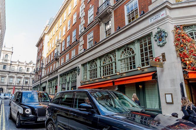 Unique London Walk: Secrets of Mayfair - Private Tour - Piccadilly Circus Concept Shops and New Names in Fashion