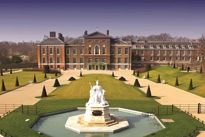 Visit Kensington Palace & 3 Hour Westminster Walking Tour - Buckingham Palace and Green Park: the royal spotlight move