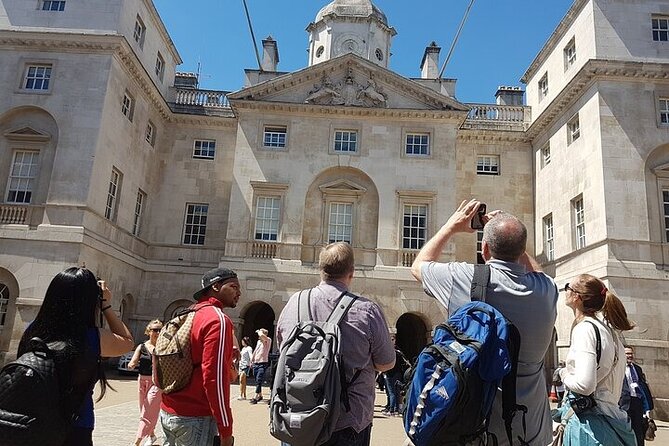 Visit Westminster Abbey & Churchill War Rooms & Westminster Tour - Pacing and group size: why the tour feels fun or stressful depending on you