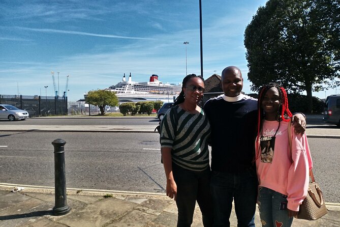 Walk the Secrets of the Titanic - Southampton Town Walls and the ship-departure mindset