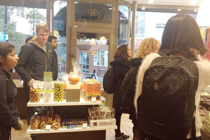 Walking food tour in Brighton - When to book and what weather can change