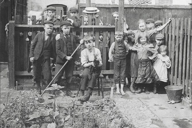 Walking Tour around Spitalfields in the East End of London - The ancient market: learning the story behind a medieval survival