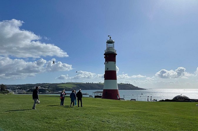 Walking Tour Experience in Plymouth - Prysten House and surrounding landmarks: merchant wealth and religious history