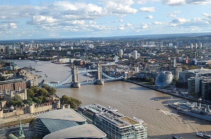 Walking Tour in London with Tower Bridge and St Pauls Cathedral - Southwark River Walk: Drake’s Replica Galleon and an Old Prison Story