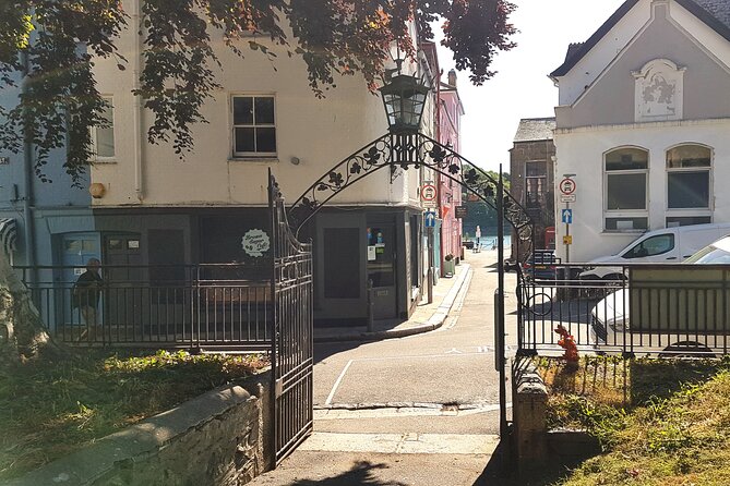 Walking Tour of Fowey - The Value of a Max 8 Small Group