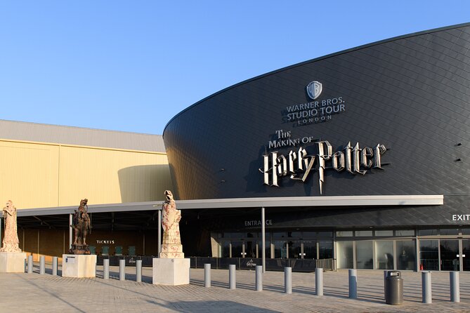 Warner Bros. Studio Harry Potter Tour with Superior Transport from London - Diagon Alley and the Ministry: where your photos will multiply