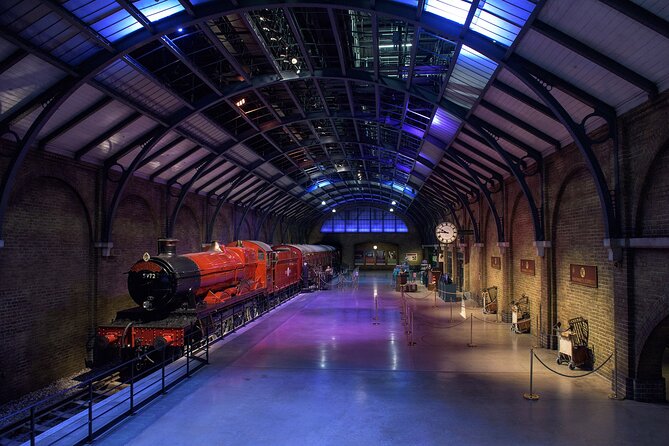 Warner Bros. Studio Harry Potter Tour with Superior Transport from London - Seasonal magic: Triwizard Tournament and Hogwarts in the Snow