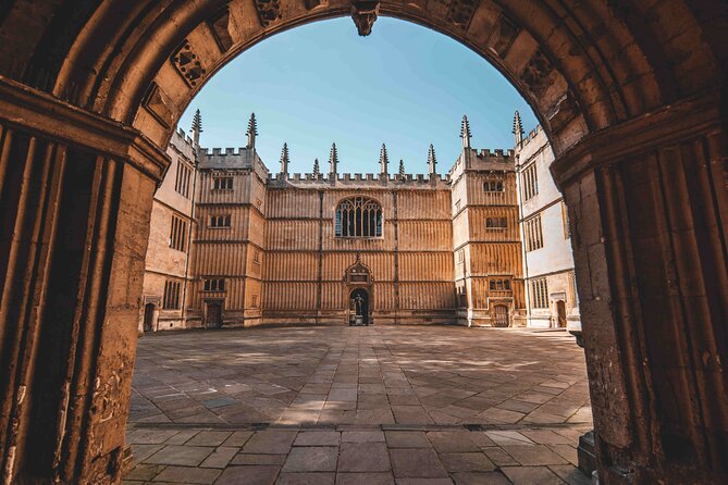 Warner Bros. Studio Tour London - The Making of Harry Potter and Oxford Day Trip - Best guides and how the Oxford narration changes the day