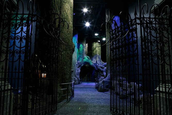 Warner Bros Studio Tour London - The Making of Harry Potter with Hotel Pick-up - Self-guided studio time: freedom with a small catch