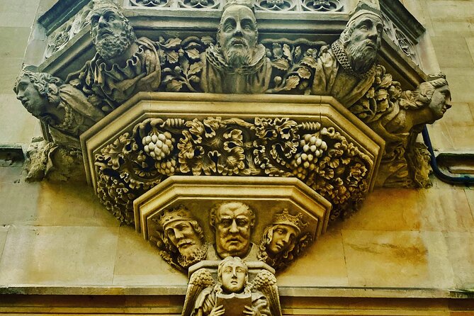 Welcome to Oxford: 2hr private Oxford walking tour - Sheldonian Theatre: Wren’s first masterpiece and Oxford’s ceremony culture