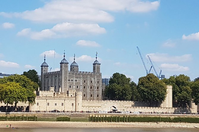 Westminster Walking Tour & Visit The Tower of London - Parliament Square and Big Ben: close-up views with real context