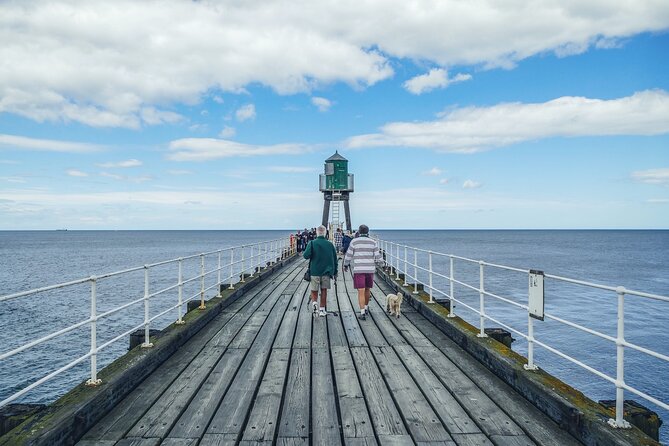 Whitby Tour App, Hidden Gems Game and Big Britain Quiz (1 Day Pass) UK - The Treasure Hunt Game: How You Earn Points While You Walk