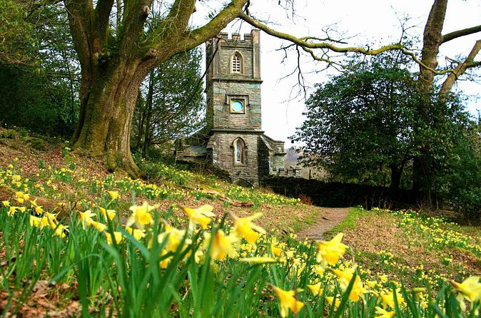 William Wordsworth: Afternoon Half Day Tour with an Expert Guide - Quick Grasmere pause: St Oswald’s area and the Gingerbread Shop stop