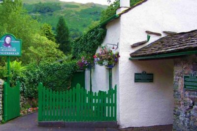 William Wordsworth: Afternoon Half Day Tour with an Expert Guide - Stop 1: St Oswald’s Church and the Wordsworth family graves
