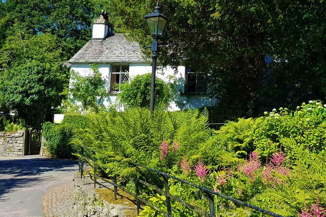 William Wordsworth: Morning Half Day Tour with an Expert Guide - Windermere pickup and the minivan comfort advantage