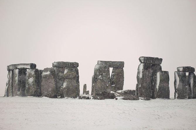 Windsor, Bath, Stonehenge and Salisbury Guided Tour on Boxing Day - Windsor by walking: what you’ll enjoy even without Castle entry