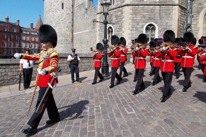 Windsor Castle private vehicle service from London with Admission tickets - Windsor town time: the quick stroll option that actually matters