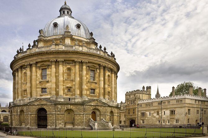 Windsor Castle, Stonehenge and Oxford Day Guided Tour from London - Value Check for the $111.14 Price: What You Get, What You Pay Extra For