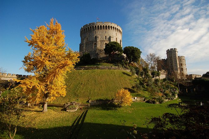 Windsor Castle Tour from London with Transportation & Audio Guide - Queen Mary’s Dolls’ House and royal art: how to pick if time runs short