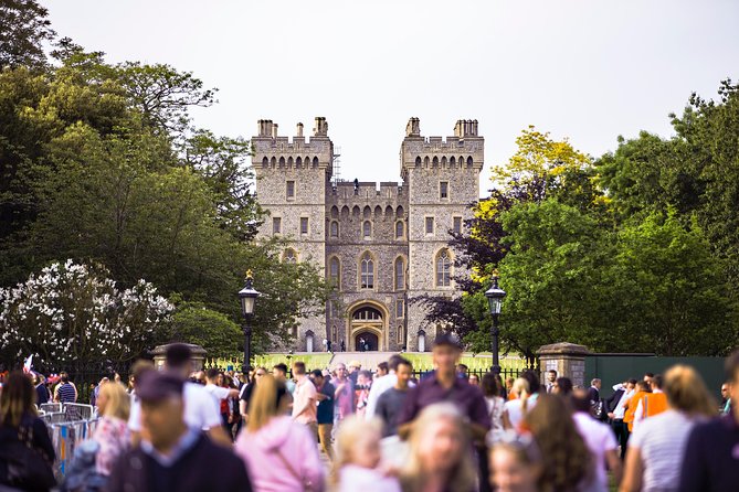 Windsor Independent Day Trip from London with Private Driver - Changing of the Guard: classic spectacle, real crowds, and the best way to handle it