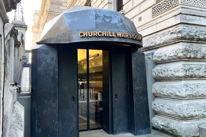 Winston Churchill & London in World War II Walking Tour - Stop 6: Horse Guards Parade and the Photo Moment by Buckingham Palace’s Area