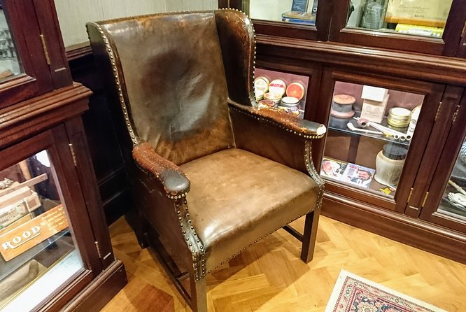 Winston Churchill's London At War. A Private Walk Through Britain's Darkest Hour - The Roosevelt and Churchill allies monument: friendship as strategy