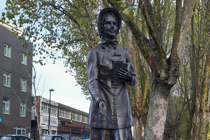 Women of Whitechapel 2 hour Walking Tour - Stop 3: Princelet Street’s small scale and big implications