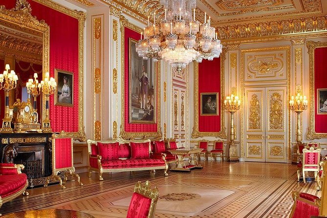 Wonderful Westminster Tour & Visit Windsor Castle - Trafalgar Square and Whitehall: quick hits that pay off