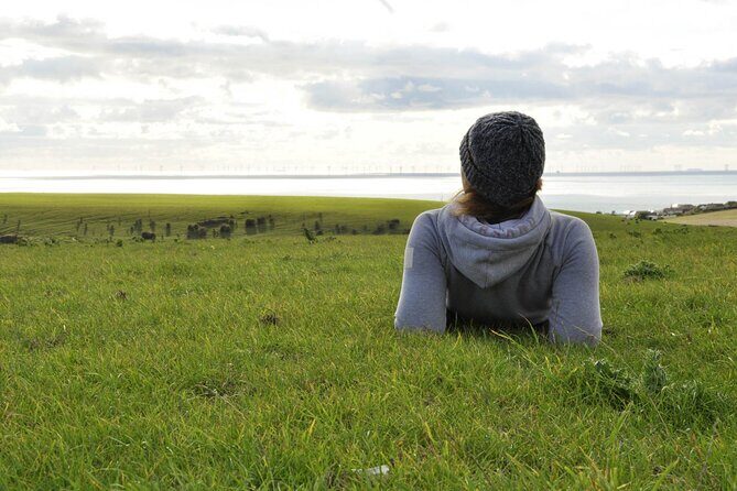 Yoga & Soundbath in Nature near Brighton - Yang to Yin yoga flow: energize, then soften for real