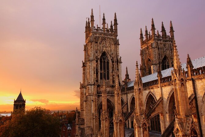 York 3-Hour Photography Walking Tour - Entering York with a guide who actually teaches