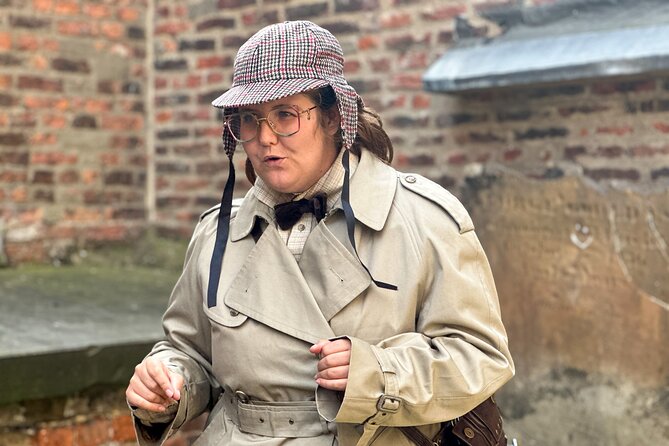 York Historical Gems Tour & A Taste of York Chocolate - A 75-Minute Detective Walk That Helps You Read York