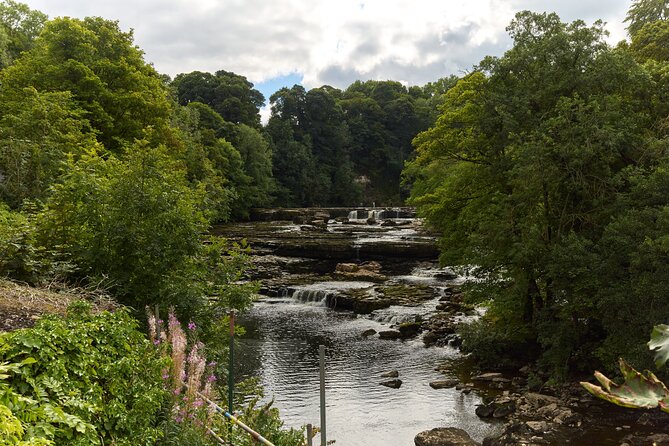 Yorkshire Dales Tour from York - Pacing, seating, and photo reality (especially through reflective windows)